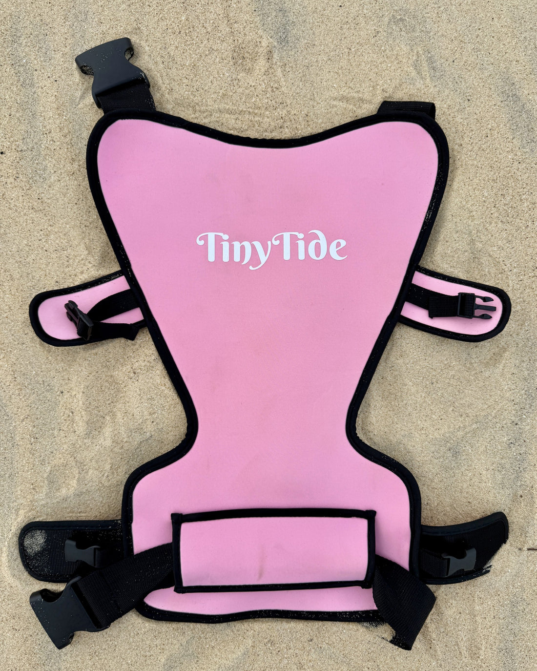 Why Waterproof Neoprene Baby Carriers Are Perfect for the Beach and Swimming