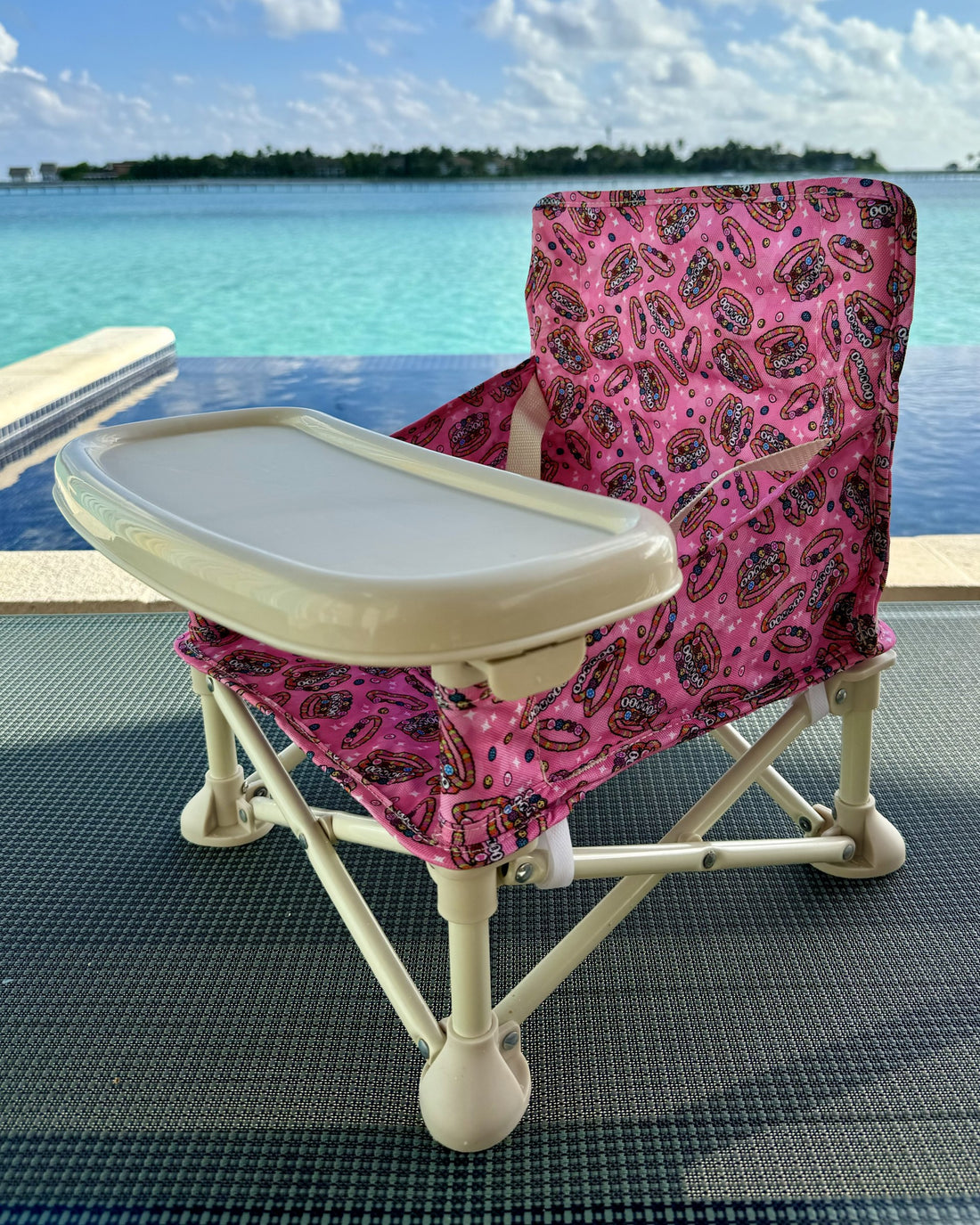 The Best Baby Chairs with Trays for Camping, the Beach, and Outdoor Adventures